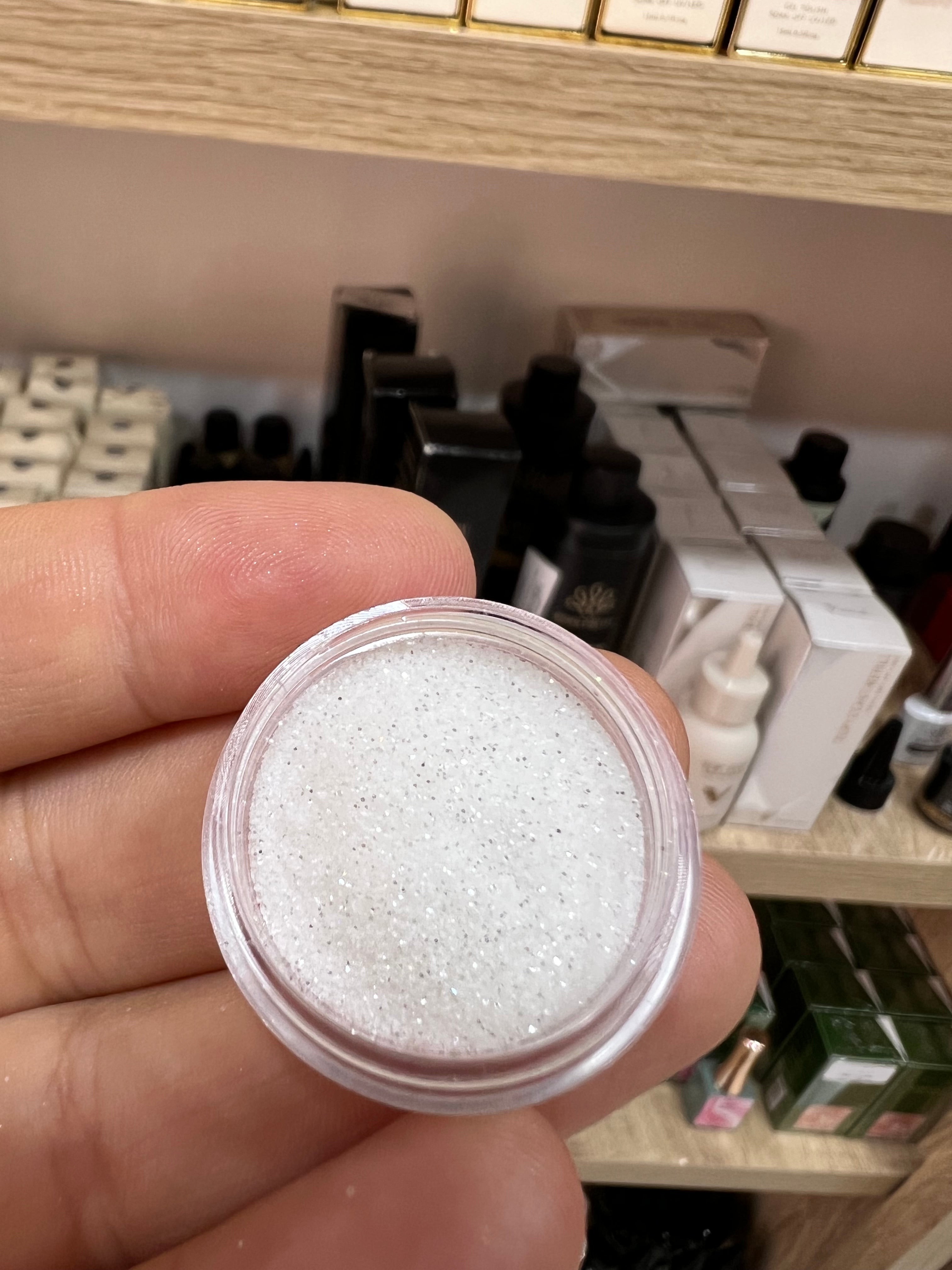 Sucre blanc avec reflexion